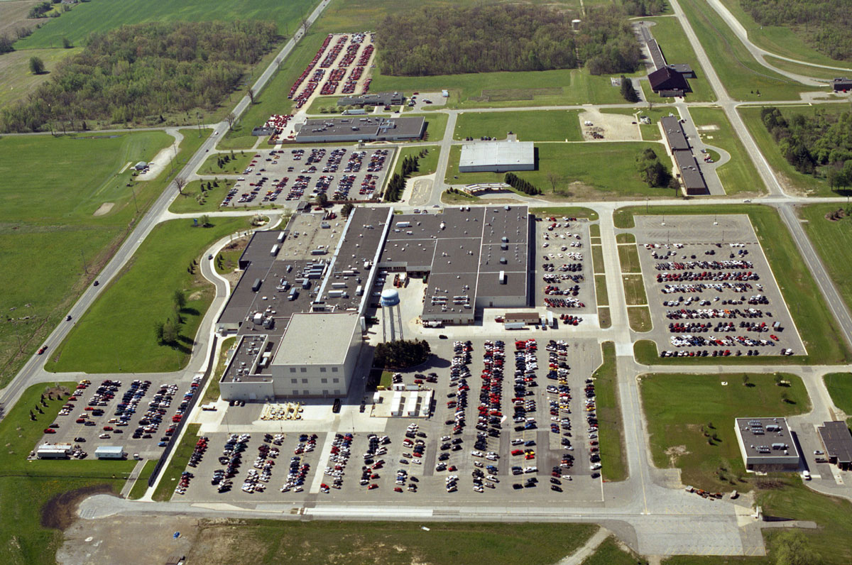 Photo CPG aerial engineering buildings fall